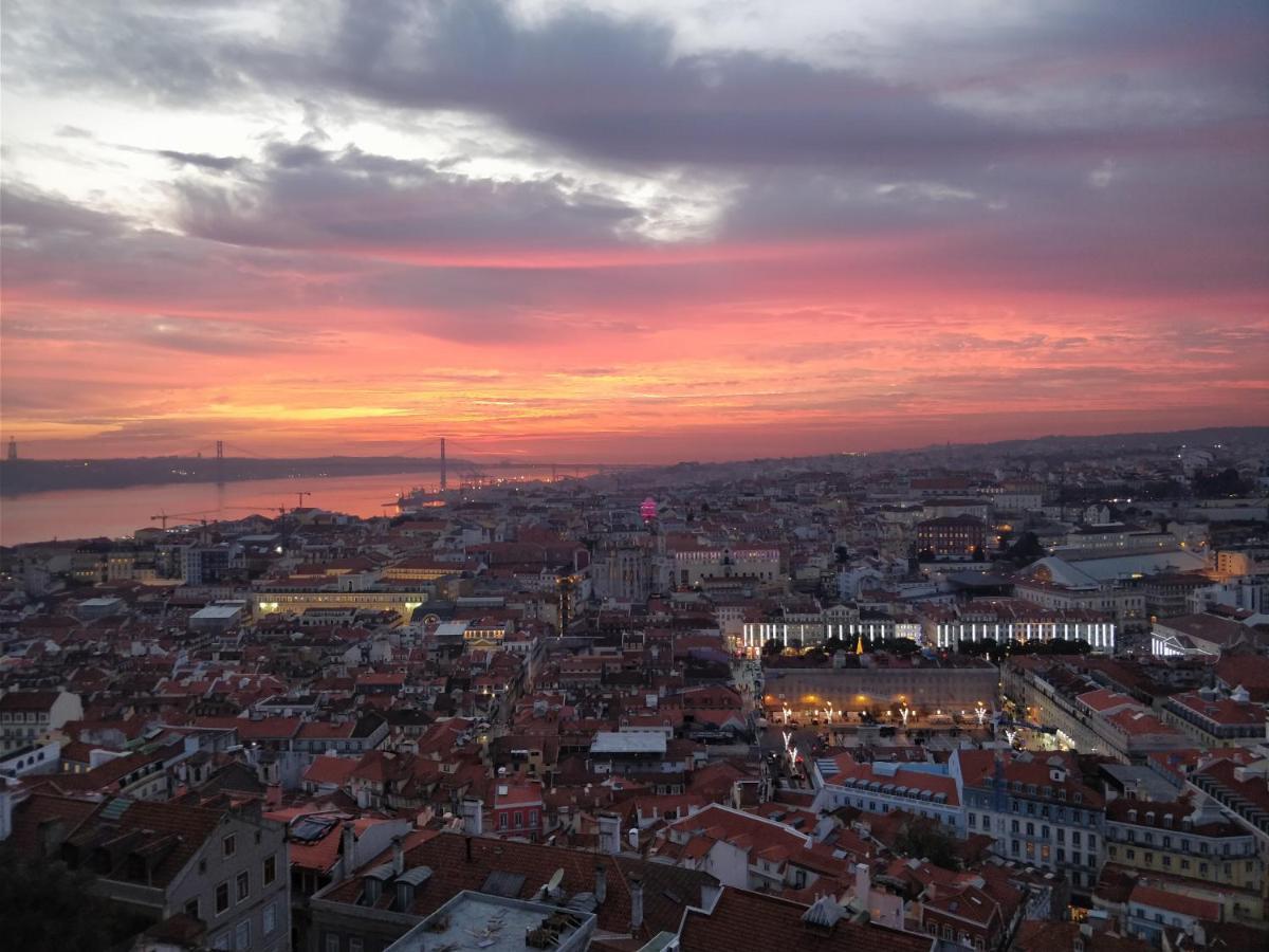 Apartamento Magnificent Flat With Spectacular Views In Graca Lisboa Exterior foto